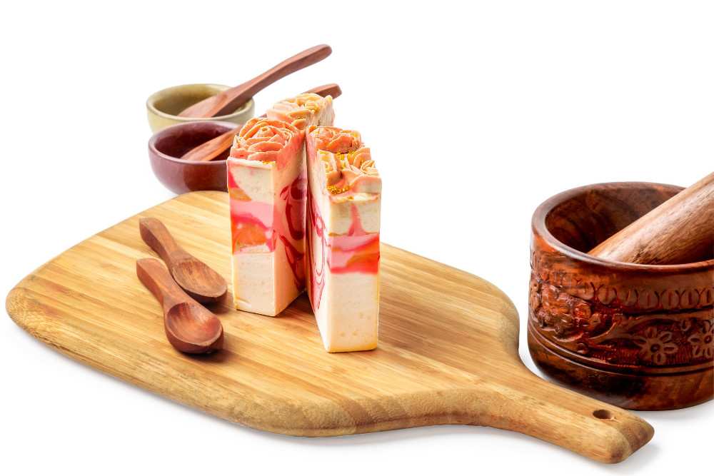 Lye soap with natural color added